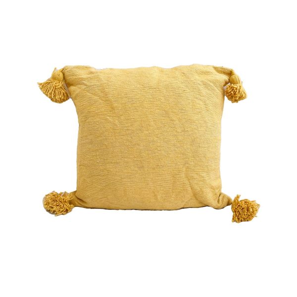 cojin-de-algodon-amarillo--con-pompones-amarillos-3 cojin-de-algodon-amarillo--con-pompones-amarillos-2 cojin-de-algodon-amarillo--con-pompones-amarillos-1
